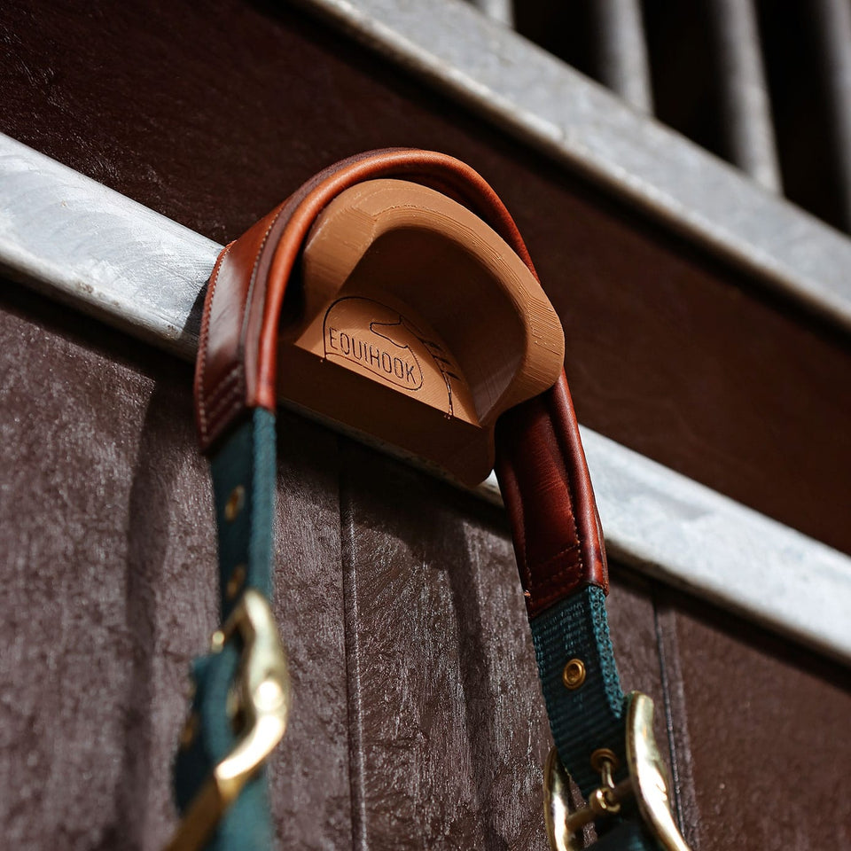 EquiHook Magnetic Bridle Hook - Brown