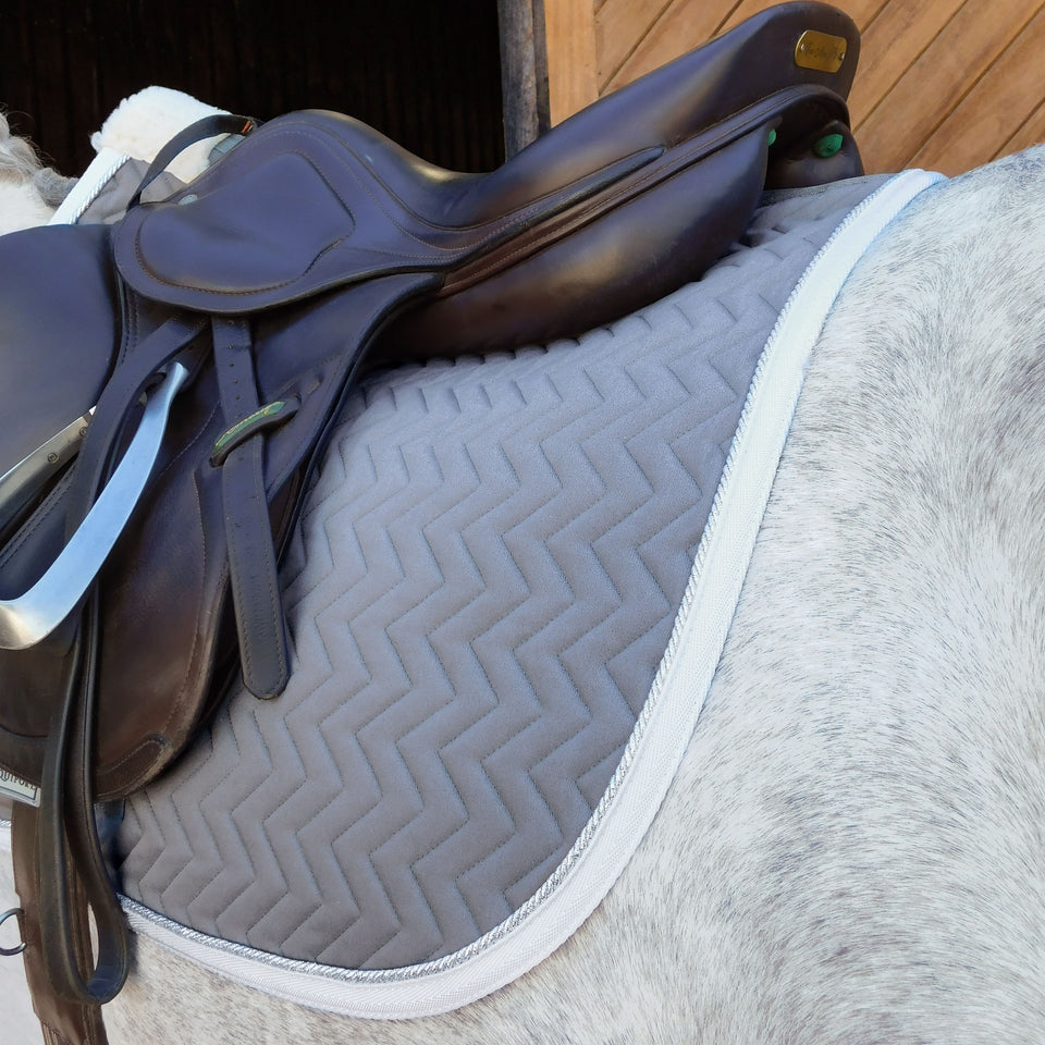 Equiport Chevron Jumping Saddle Cloth - Mid Grey