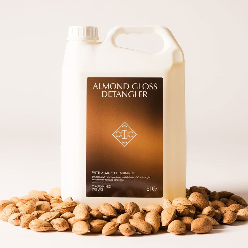 Grooming Deluxe Almond Gloss Detangler