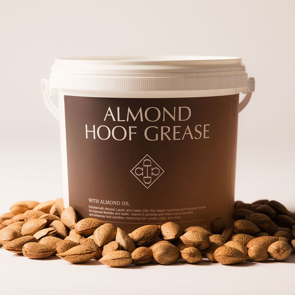 Grooming Deluxe Almond Hoof Grease