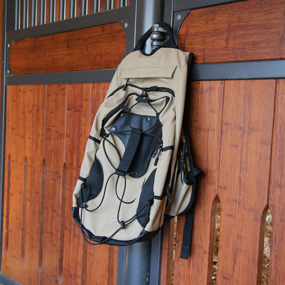 Grooming Deluxe Grooming Backpack - Beige