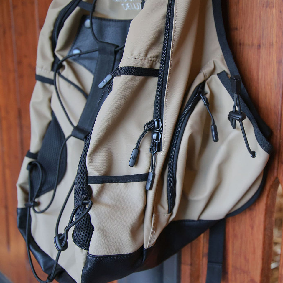 Grooming Deluxe Grooming Backpack - Beige