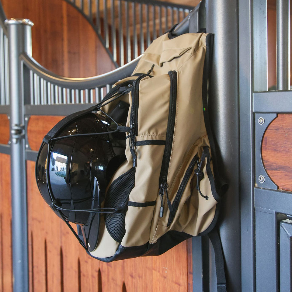 Grooming Deluxe Grooming Backpack - Beige