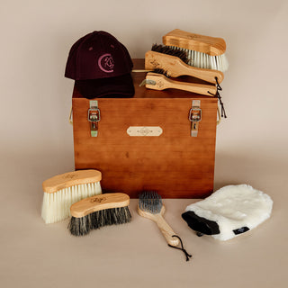 Grooming Deluxe Tack Box Set