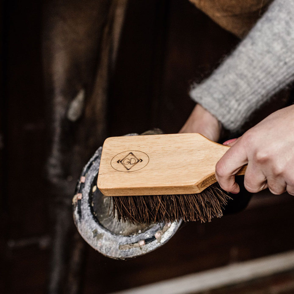 Grooming Deluxe Hoof Brush