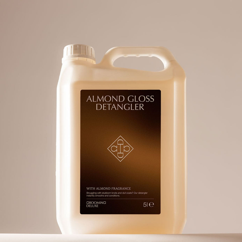 Grooming Deluxe Almond Gloss Detangler
