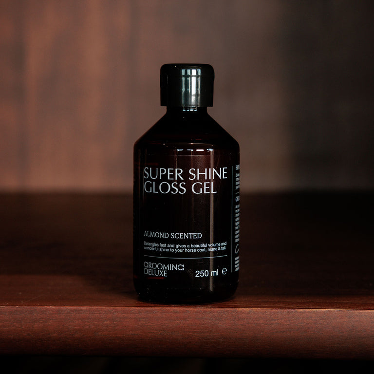 Grooming Deluxe Almond Super Shine Gloss Gel 250ml