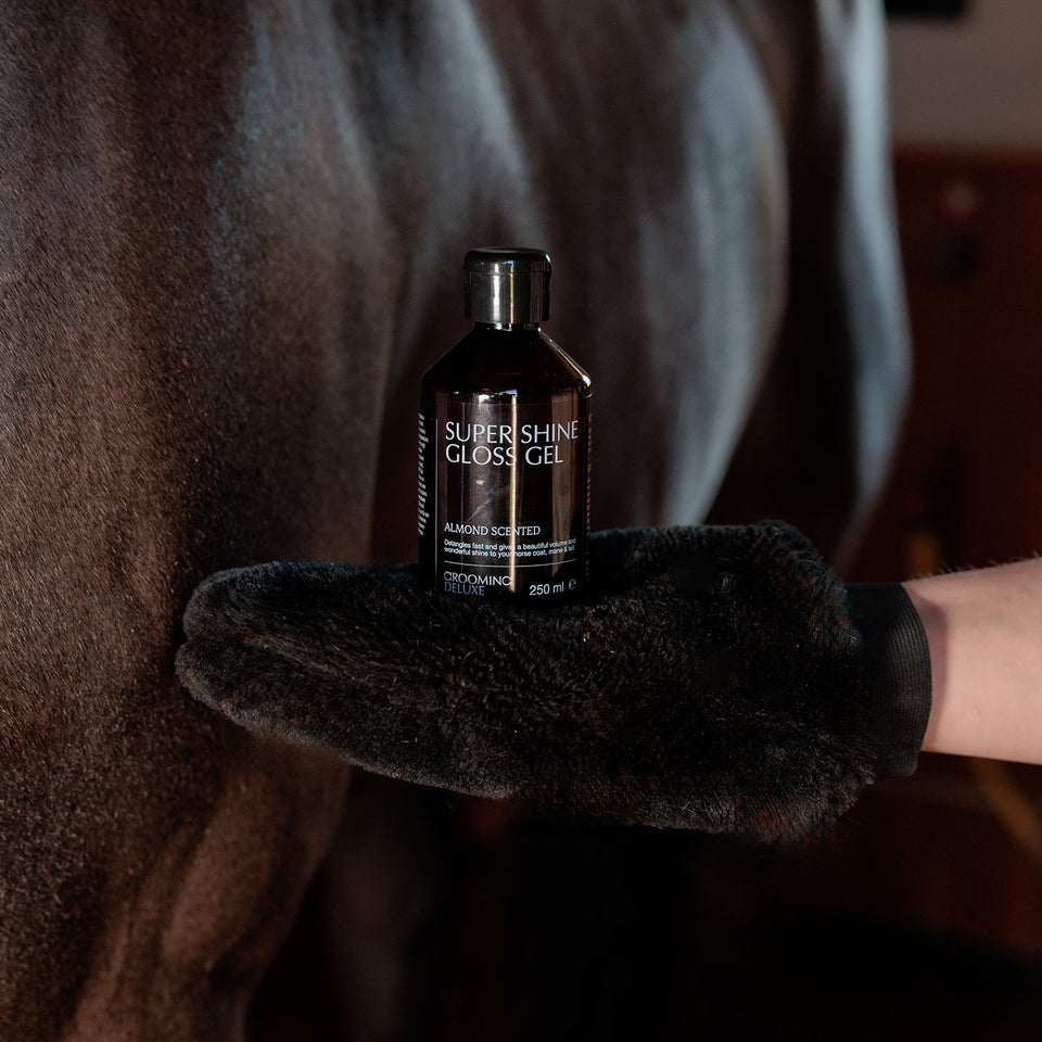 Grooming Deluxe Almond Super Shine Gloss Gel 250ml
