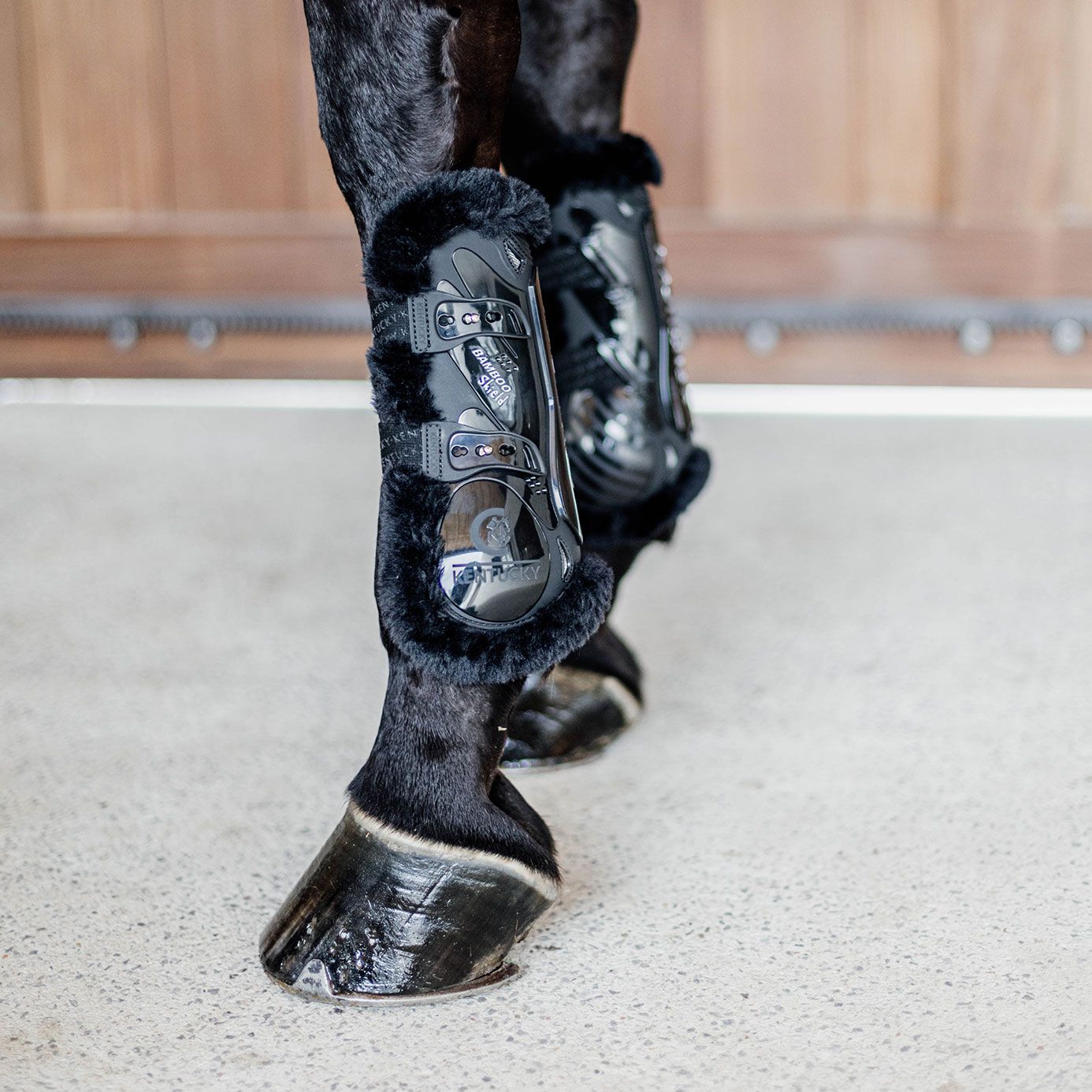 Black horse boots sales