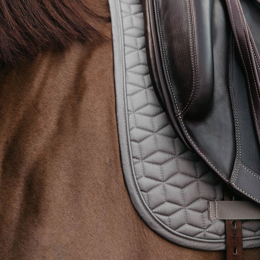 Kentucky Horsewear Classic Dressage Saddle Cloth | Beige & Equiport ...