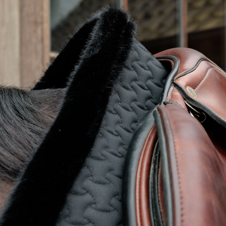 Kentucky Horsewear Faux Fur Trim Jumping Saddle Cloth - Black