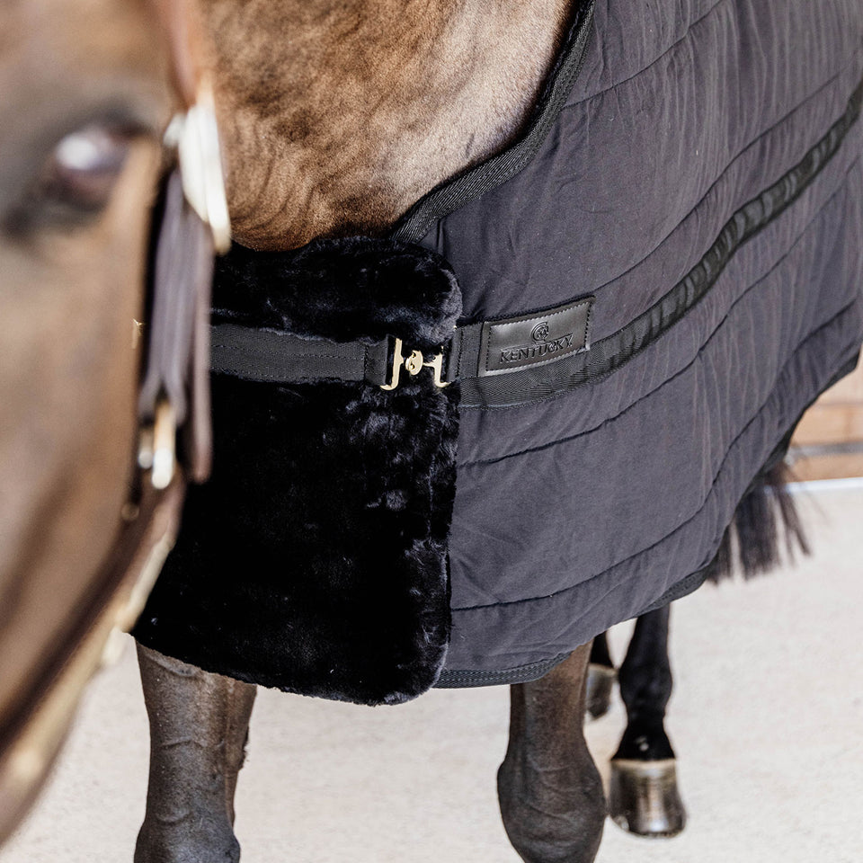 Kentucky Horsewear Sheepskin Chest Expander - 1 Buckle - Black