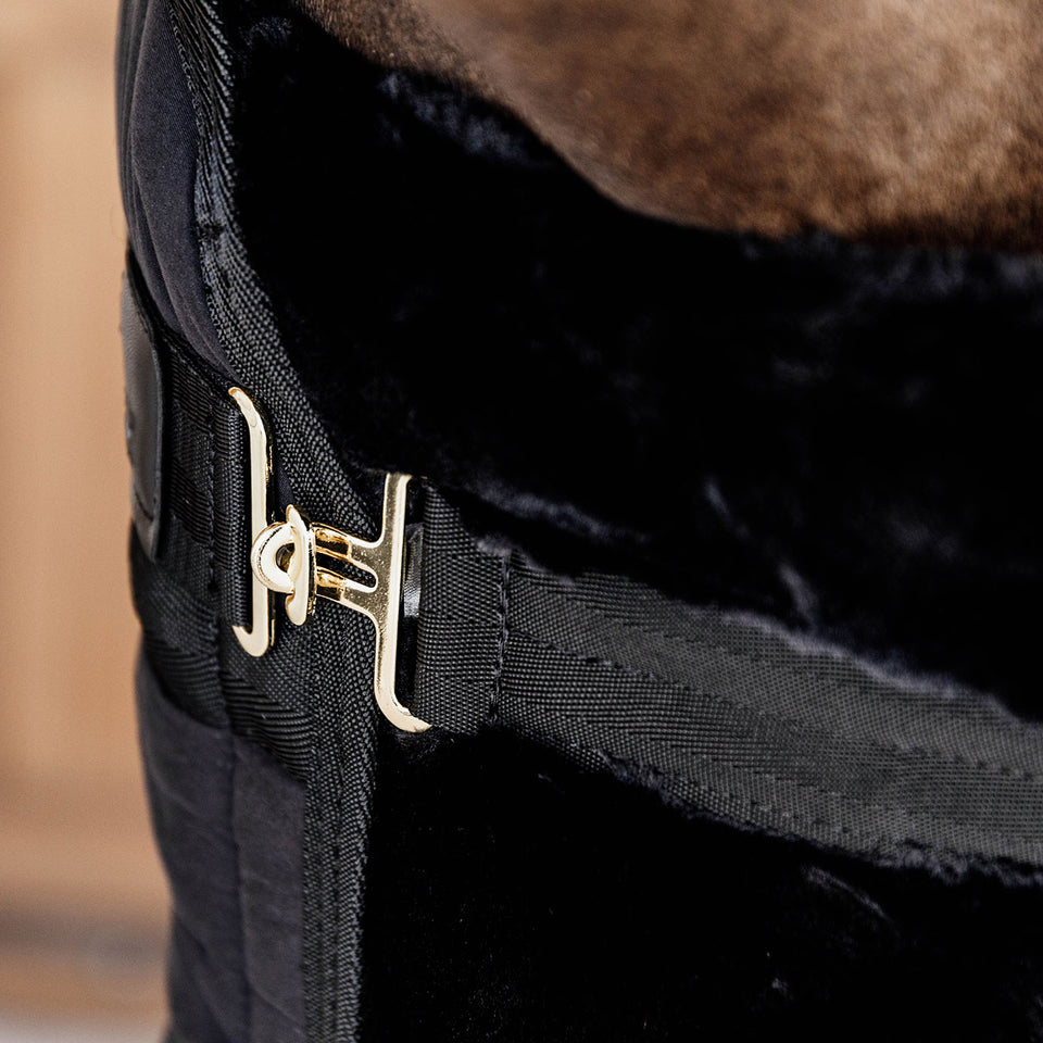 Kentucky Horsewear Sheepskin Chest Expander - 1 Buckle - Black
