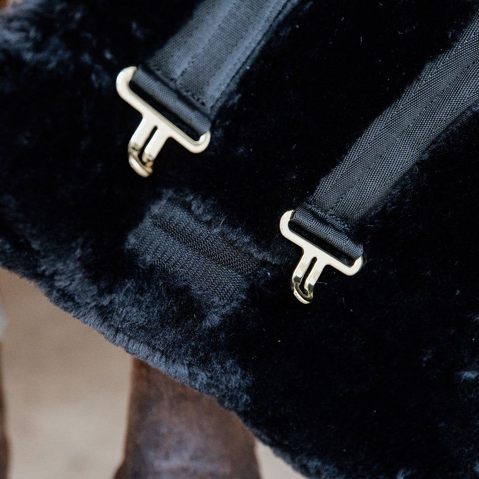 Kentucky Horsewear Sheepskin Chest Expander - 2 Buckles - Black