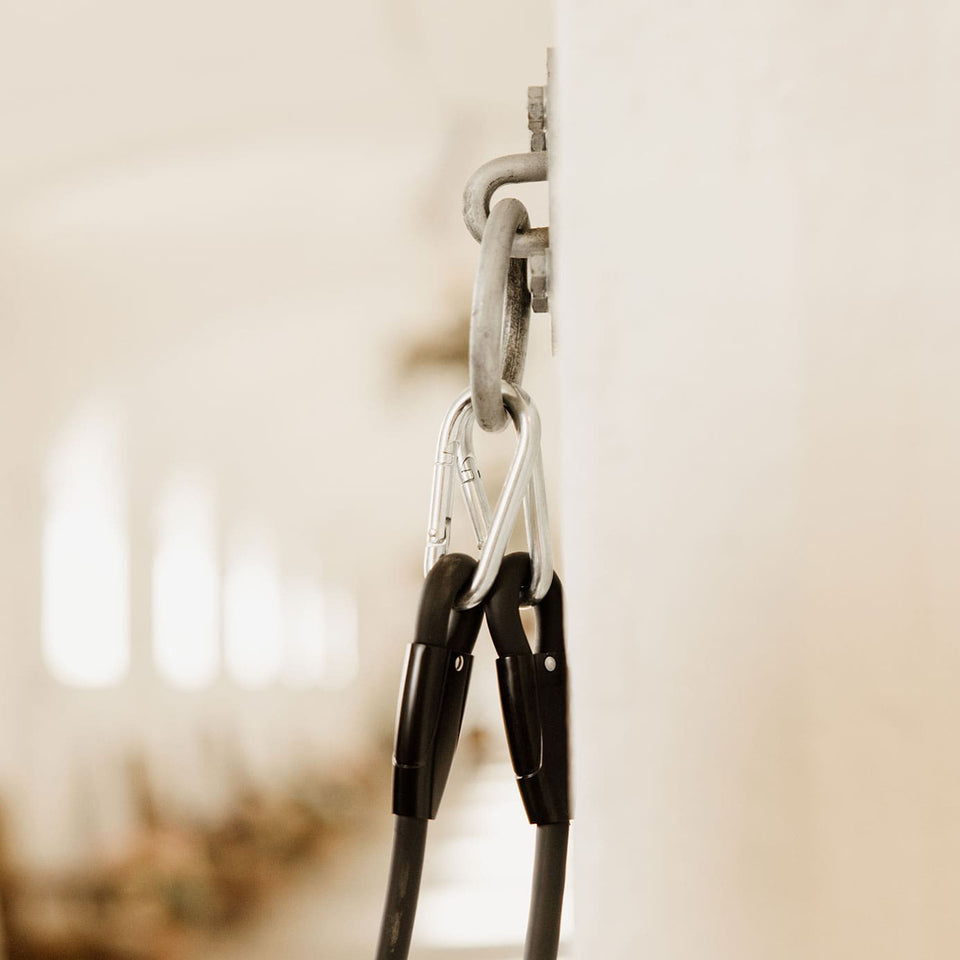 Kentucky Horsewear Silicone Horsebox Lead and Cross Tie - Black