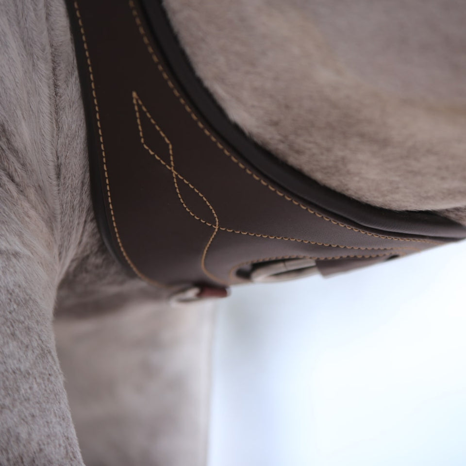 Kentucky Horsewear Anatomic Leather Girth - Brown